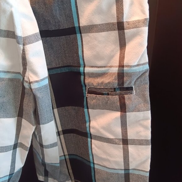 Burnside Boys Shorts Size 14 - Picture 3 of 3